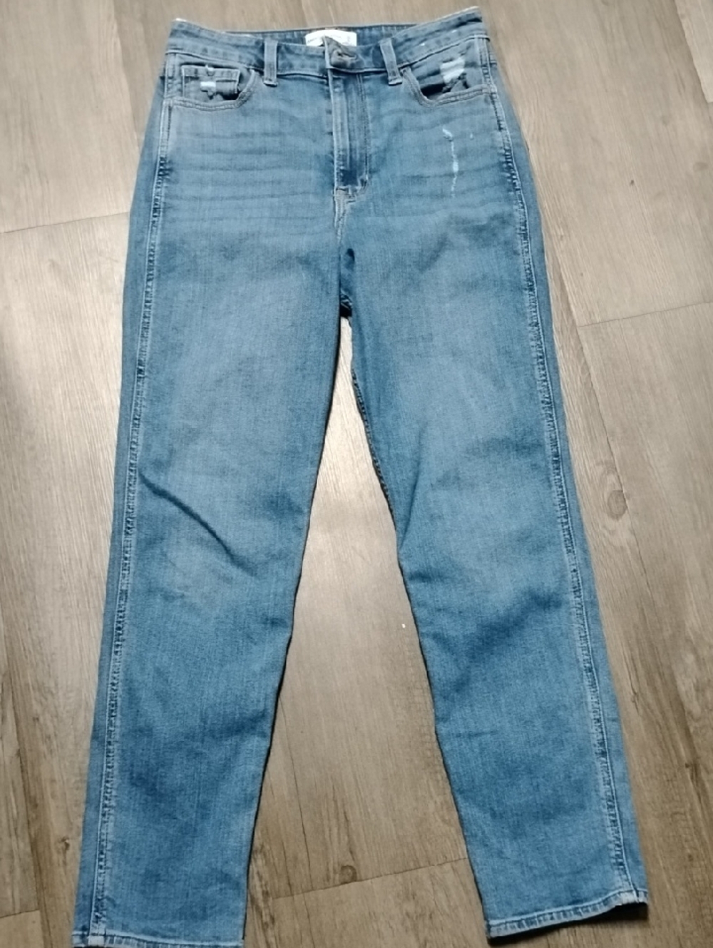 Classic Light Wash Jeans